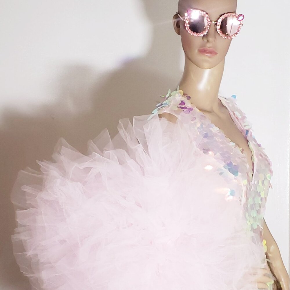 Large tulle Arm Accessory